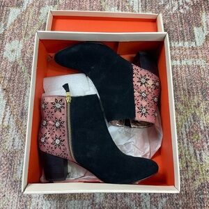 Miss Albright Kaida Suede Lasercut Ankle Boots Black Pink Size 8